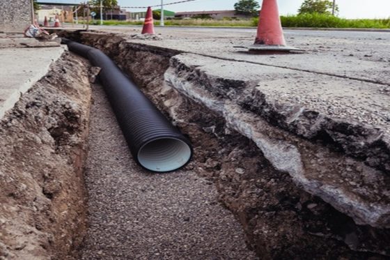 Les Travaux de Réhabilitation troncon de route et construction ouvrages d&rsquo;assainissement
