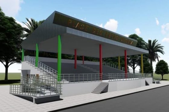 Construction d&rsquo;une tribune municipale (logbadjeck) est bec